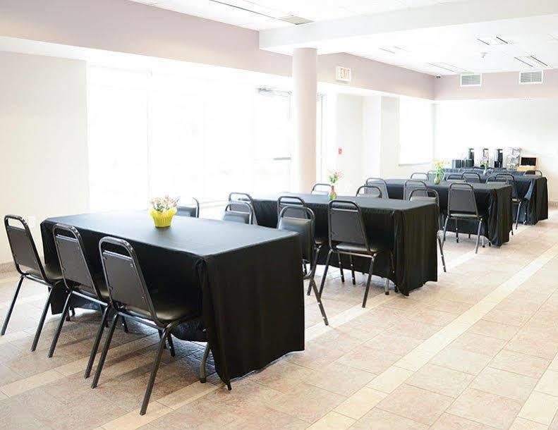 Sainte-Catherine Residence & Conference Centre - Niagara-On-The-Lake מראה חיצוני תמונה
