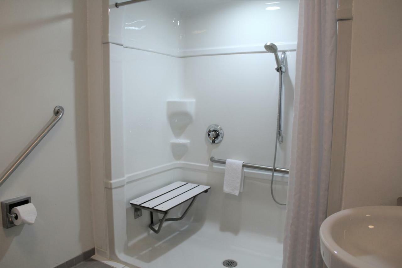 Sainte-Catherine Residence & Conference Centre - Niagara-On-The-Lake מראה חיצוני תמונה